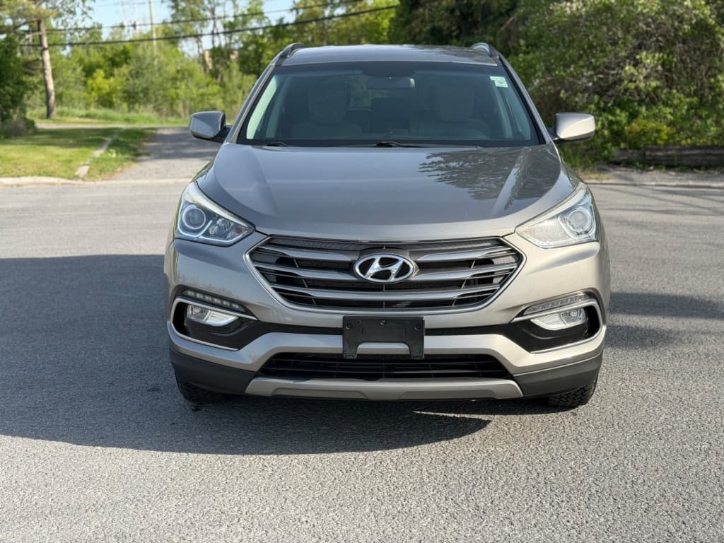 2017 Hyundai Santa Fe Sport thumbnail 2