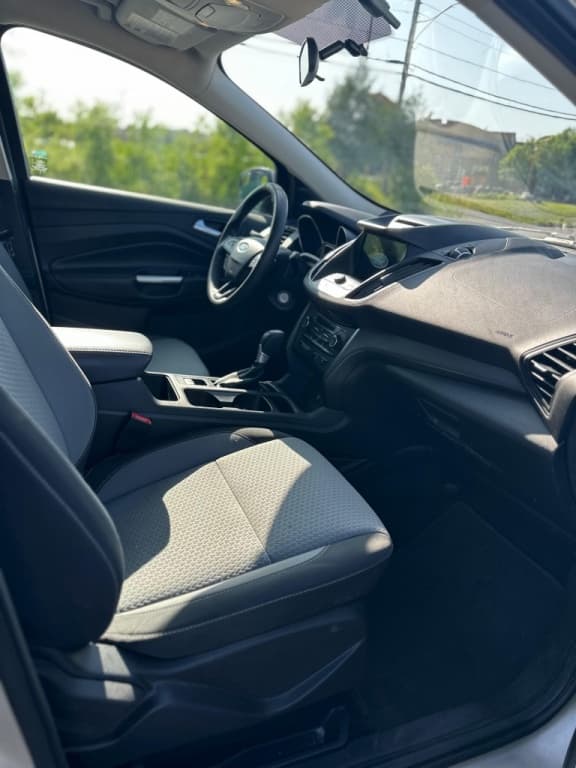 2017 Ford Escape SE thumbnail 9
