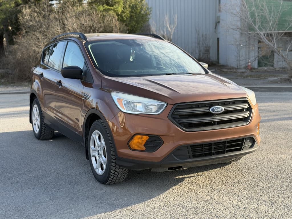 2017 Ford Escape S thumbnail 3