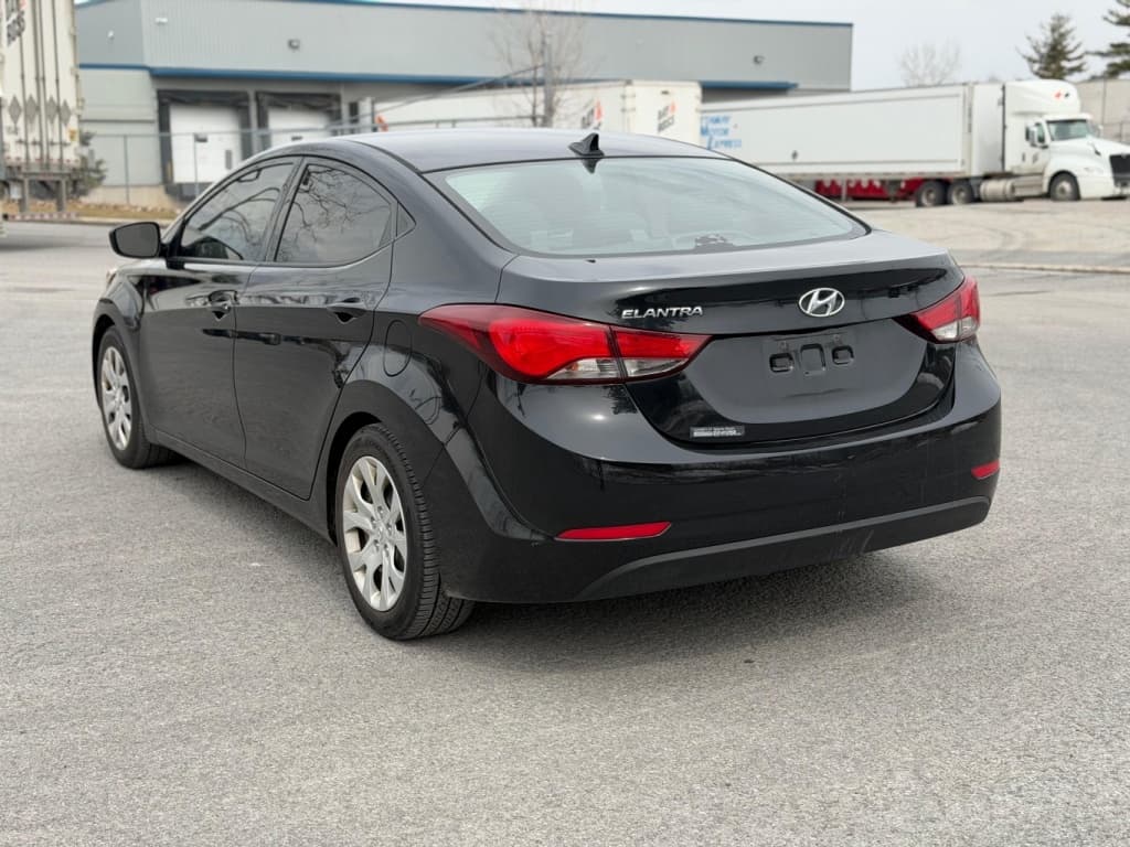 2013 Hyundai Elantra GL thumbnail 5
