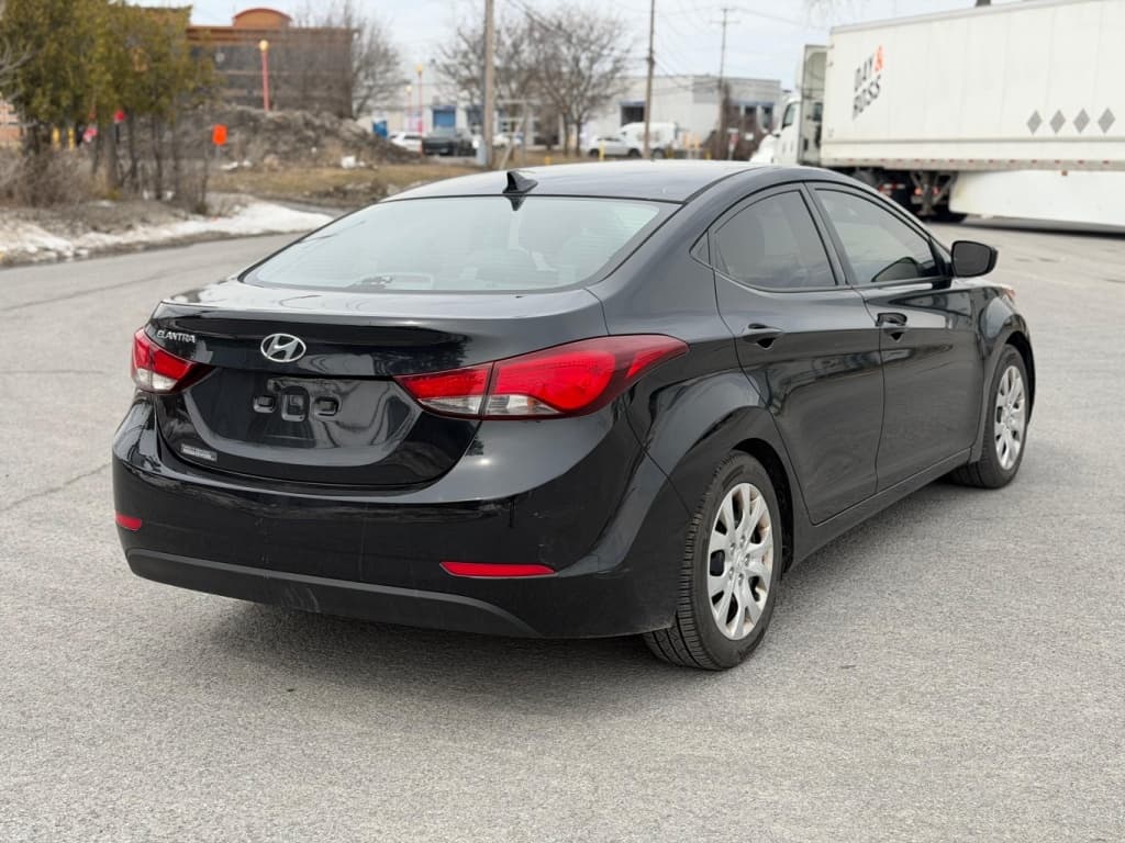 2013 Hyundai Elantra GL thumbnail 9
