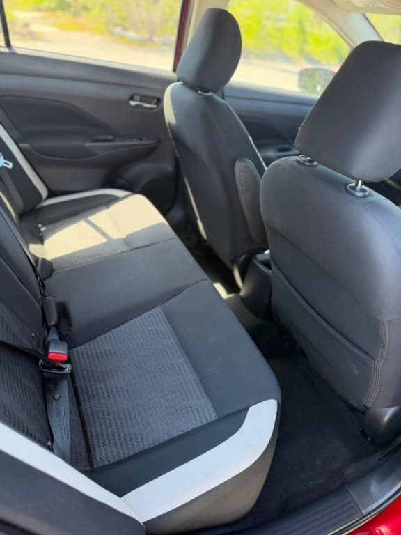2021 Nissan Versa SV thumbnail 10