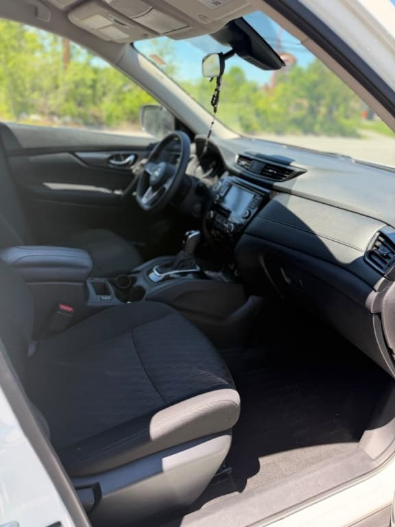 2020 Nissan Rogue S/SV/SL thumbnail 8