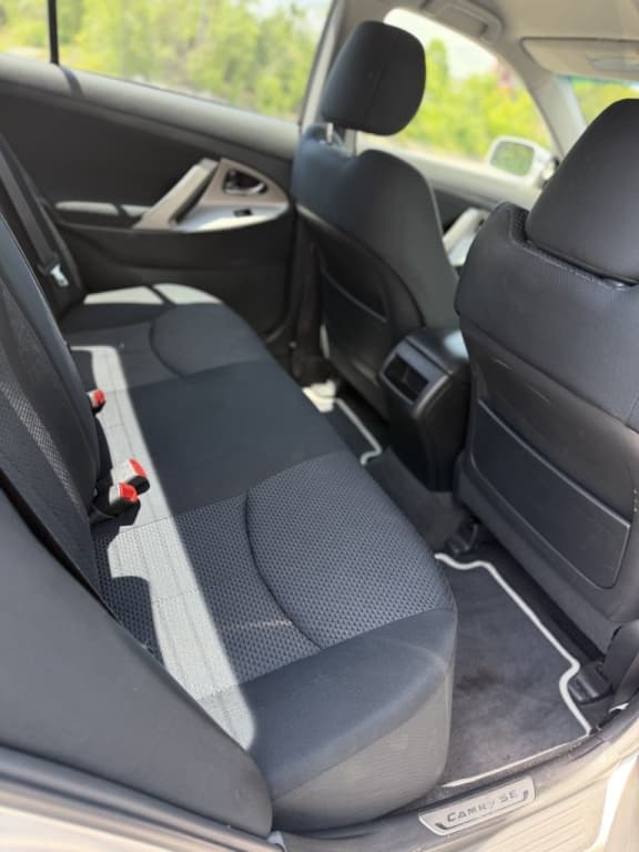 2010 Toyota Camry LE/SE/XLE thumbnail 7
