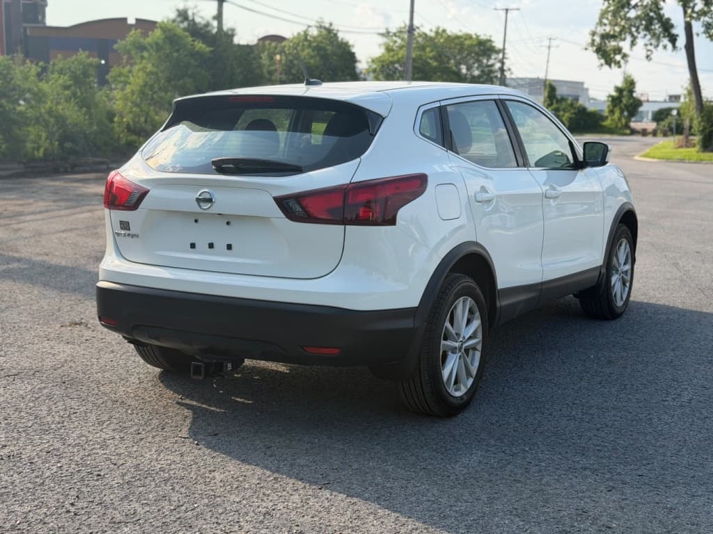 2019 Nissan Qashqai S thumbnail 4