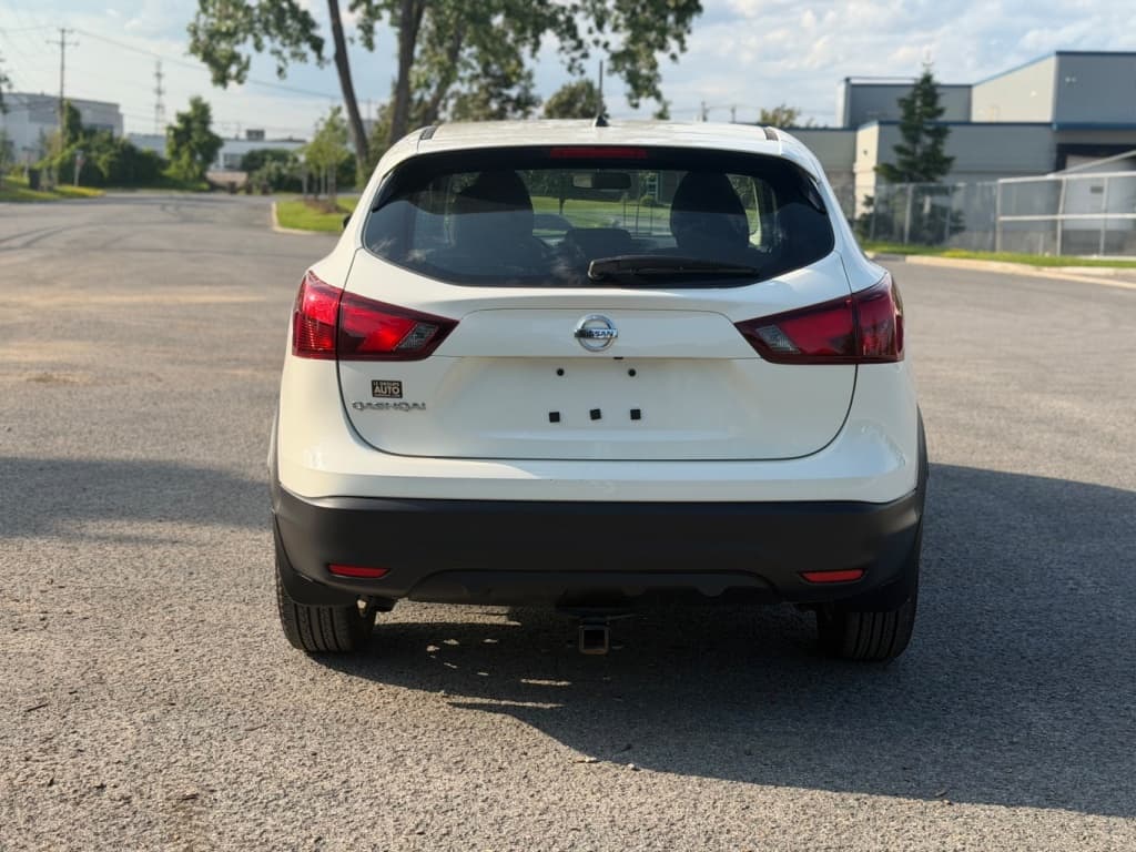 2019 Nissan Qashqai S thumbnail 6