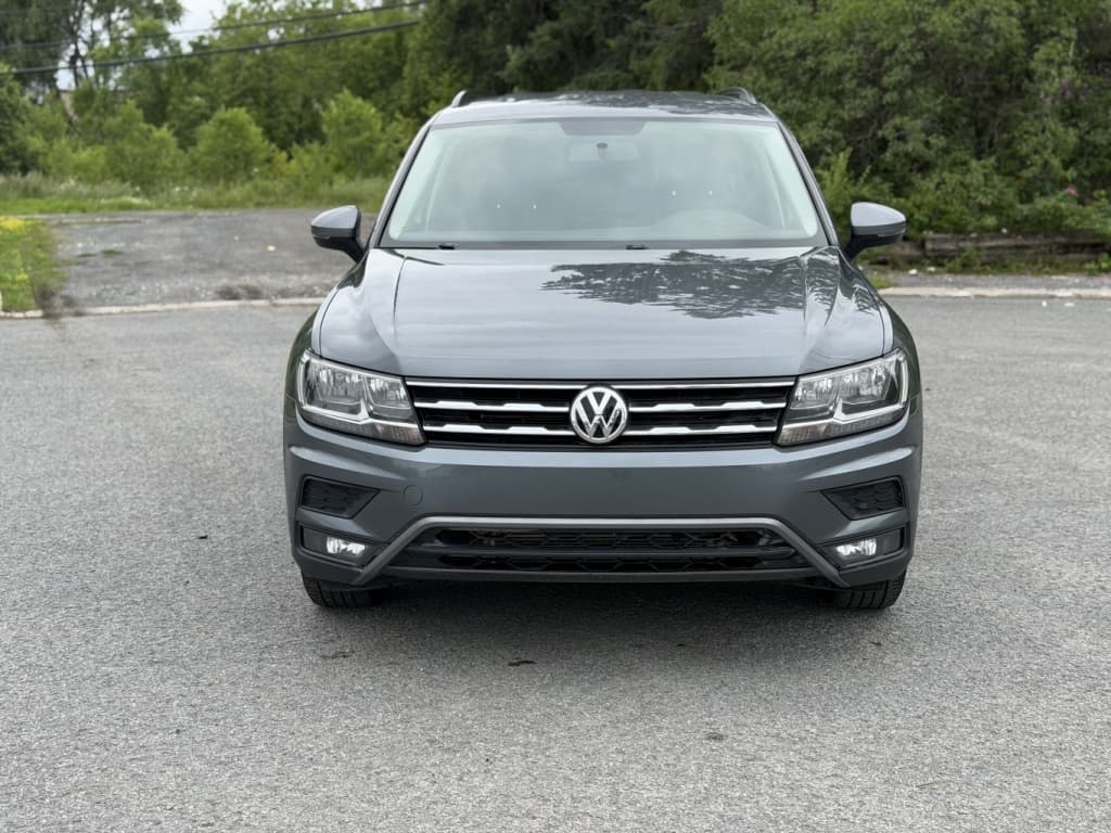 2018 Volkswagen Tiguan Trendline thumbnail 2