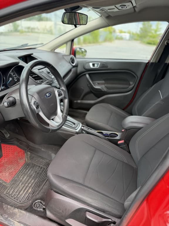 2014 Ford Fiesta SE thumbnail 10