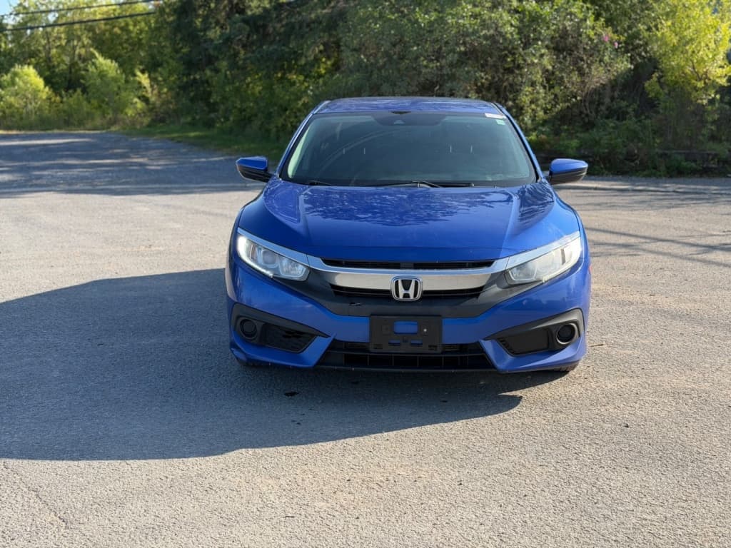 2018 Honda Civic Sedan thumbnail 3