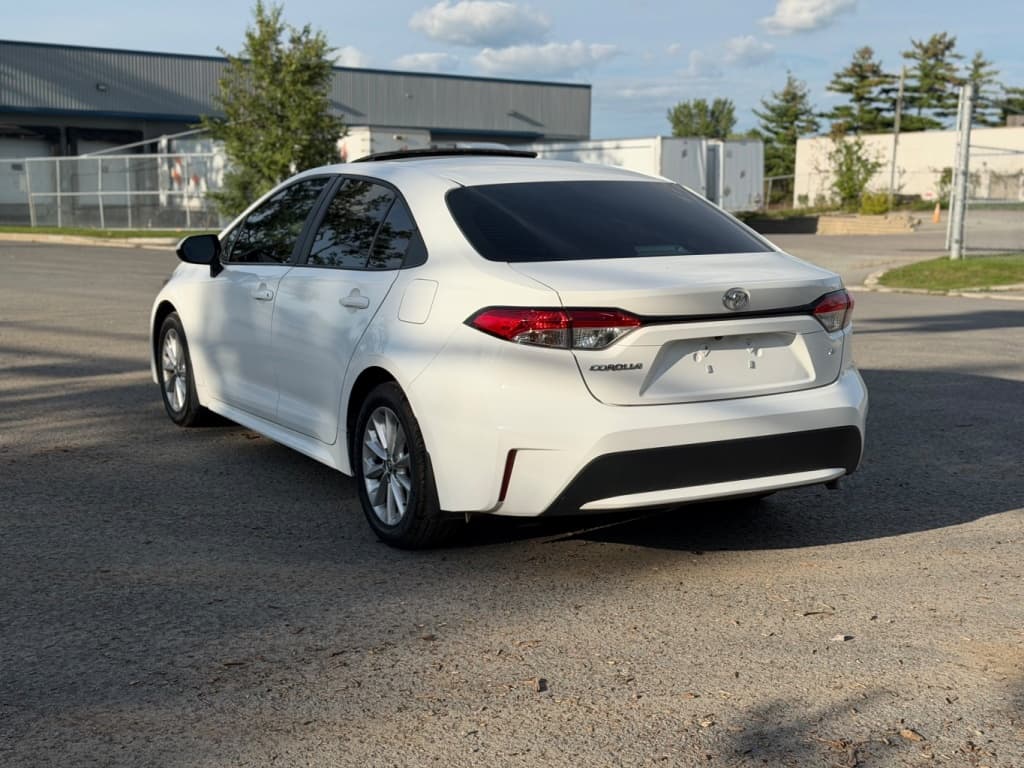 2022 Toyota Corolla L/LE/XLE thumbnail 4