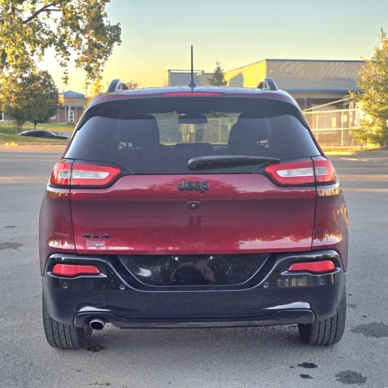 2018 Jeep Cherokee North thumbnail 4