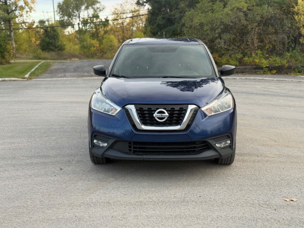 2019 Nissan Kicks thumbnail 2