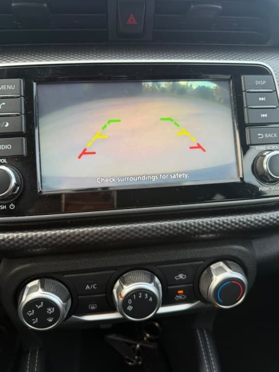 2019 Nissan Kicks thumbnail 12